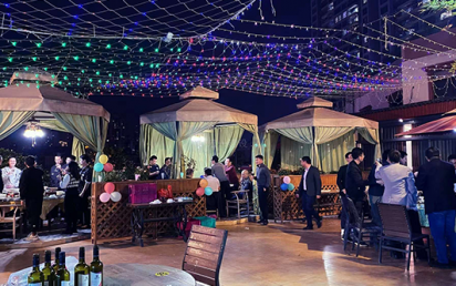 优胜客建设2021公司年会！